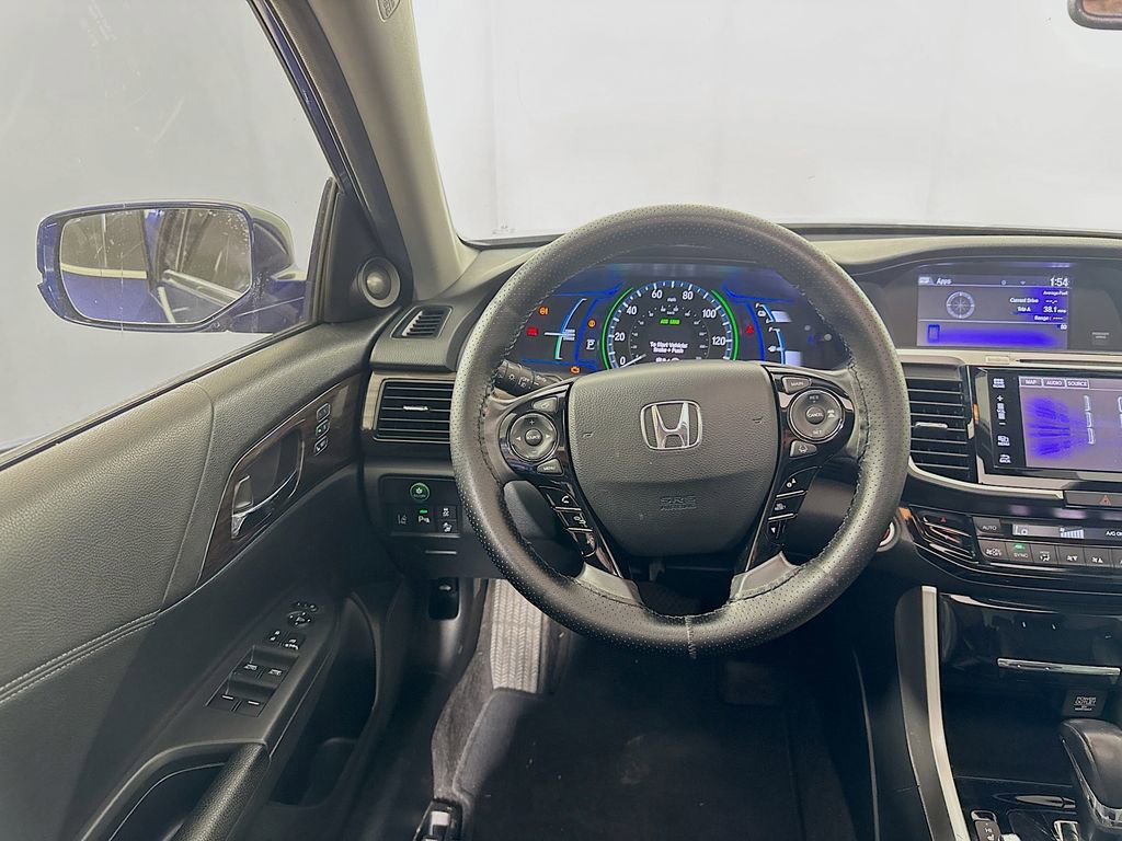 Used 2017 Honda Accord Touring image 29
