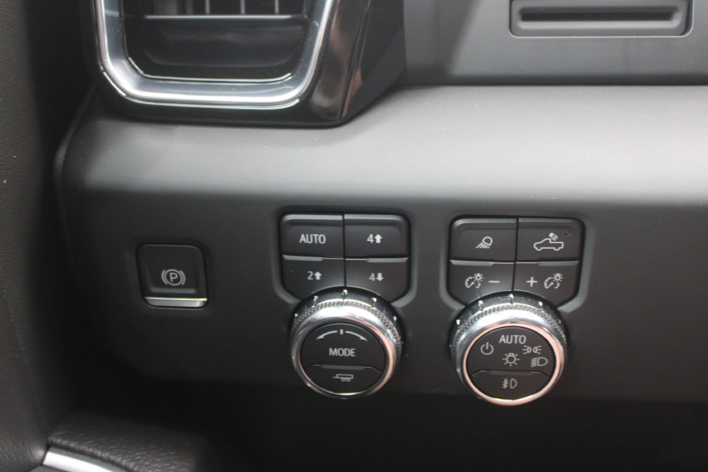Used 2023 GMC Sierra 1500 Denali AWD/4WD image 44