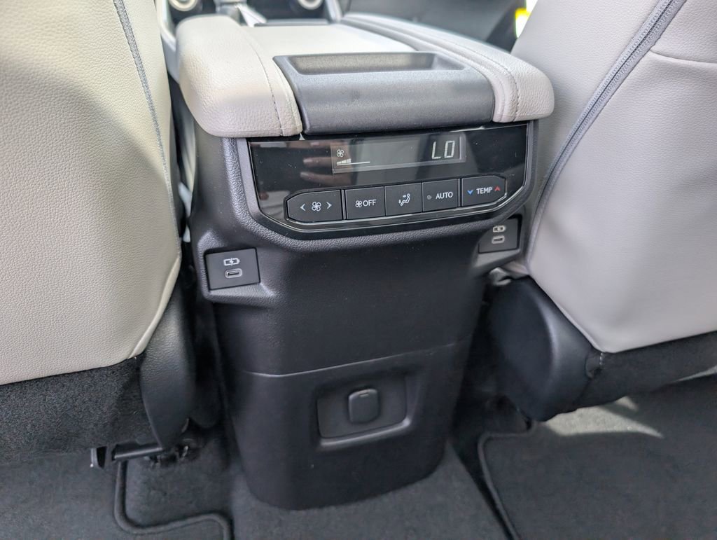 New 2026 Toyota Grand Highlander XLE image 26