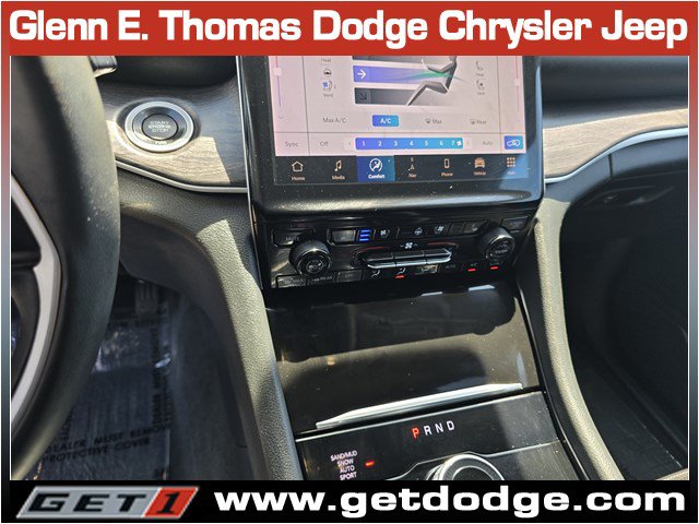 Used 2023 Jeep Grand Cherokee L Limited w/ Luxury Tech Group II AWD/4WD image 18