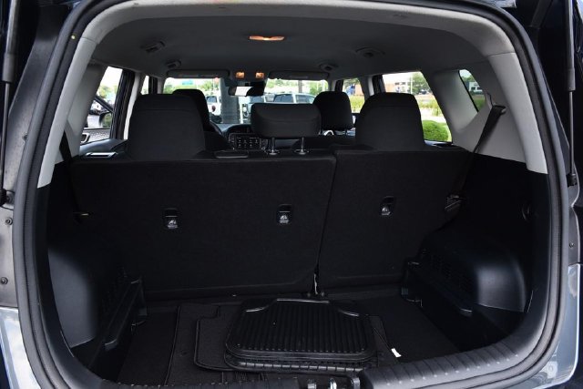 Used 2025 Kia Soul LX w/ LX Technology Package FWD image 21
