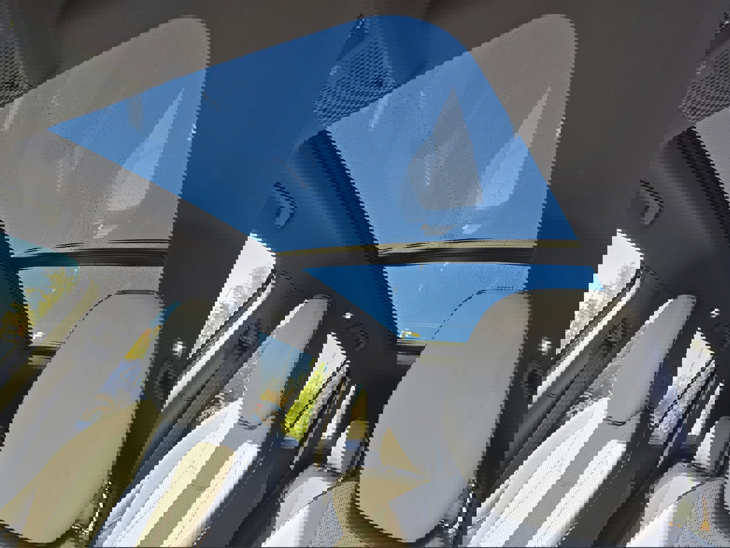 New 2026 Volkswagen Tiguan SE R-Line image 3