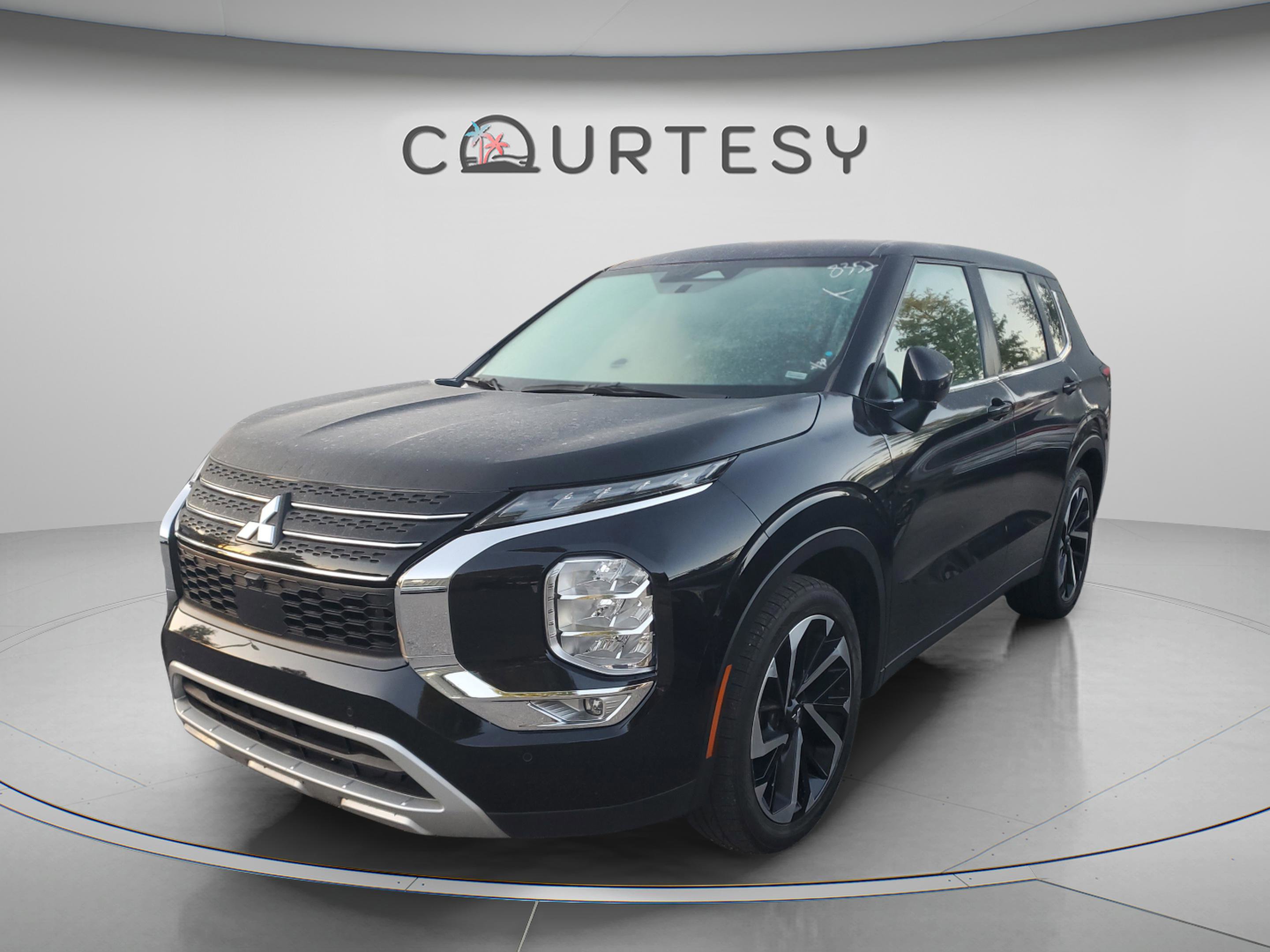 Used 2024 Mitsubishi Outlander SE FWD image 30