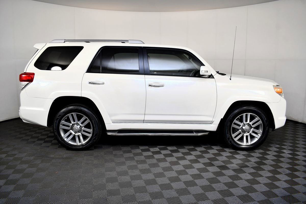 Used 2013 Toyota 4Runner Limited AWD/4WD image 6