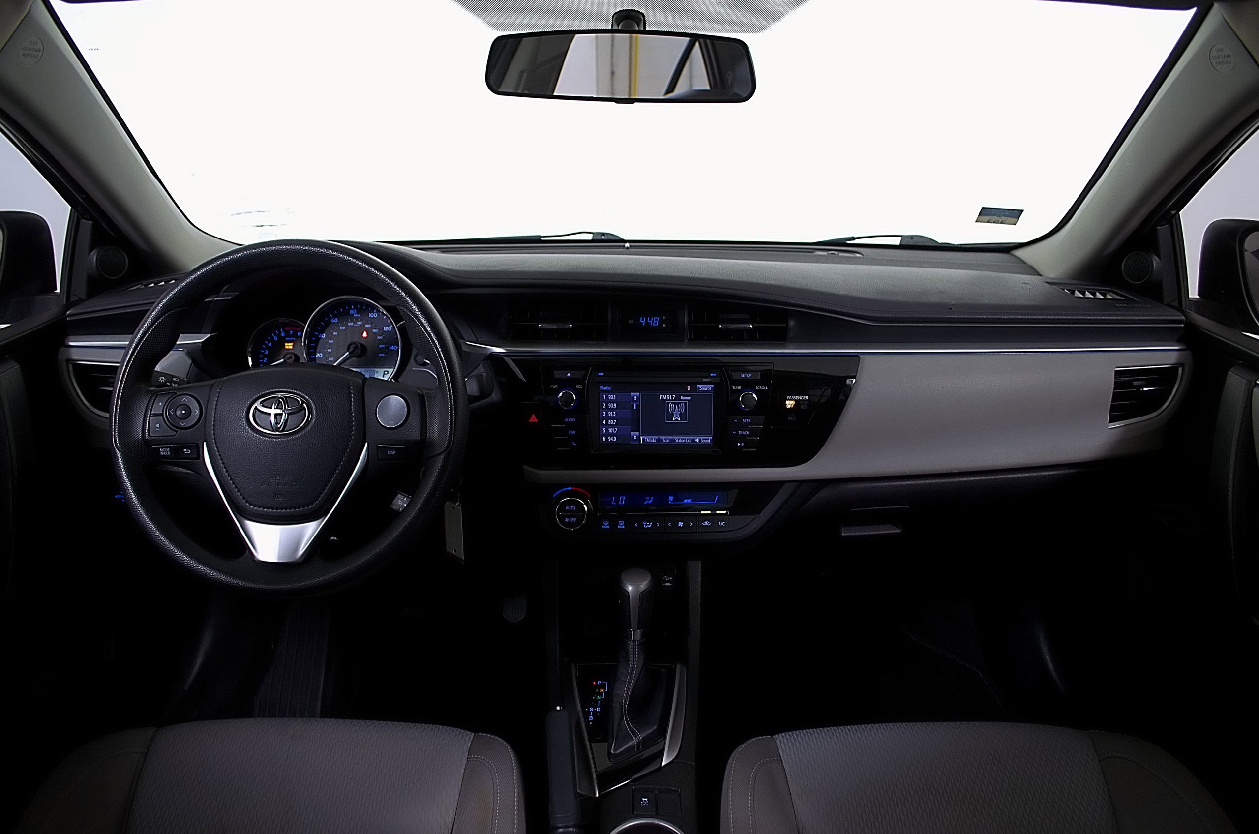Used 2016 Toyota Corolla LE FWD image 21