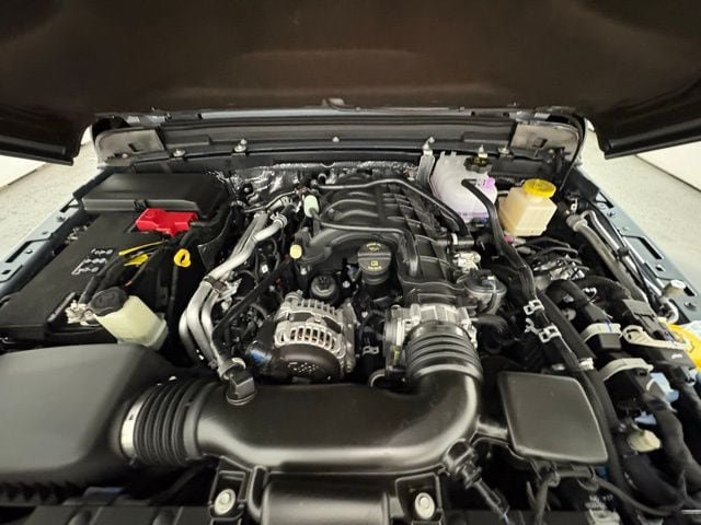 New 2026 Jeep Gladiator Sport AWD/4WD image 11