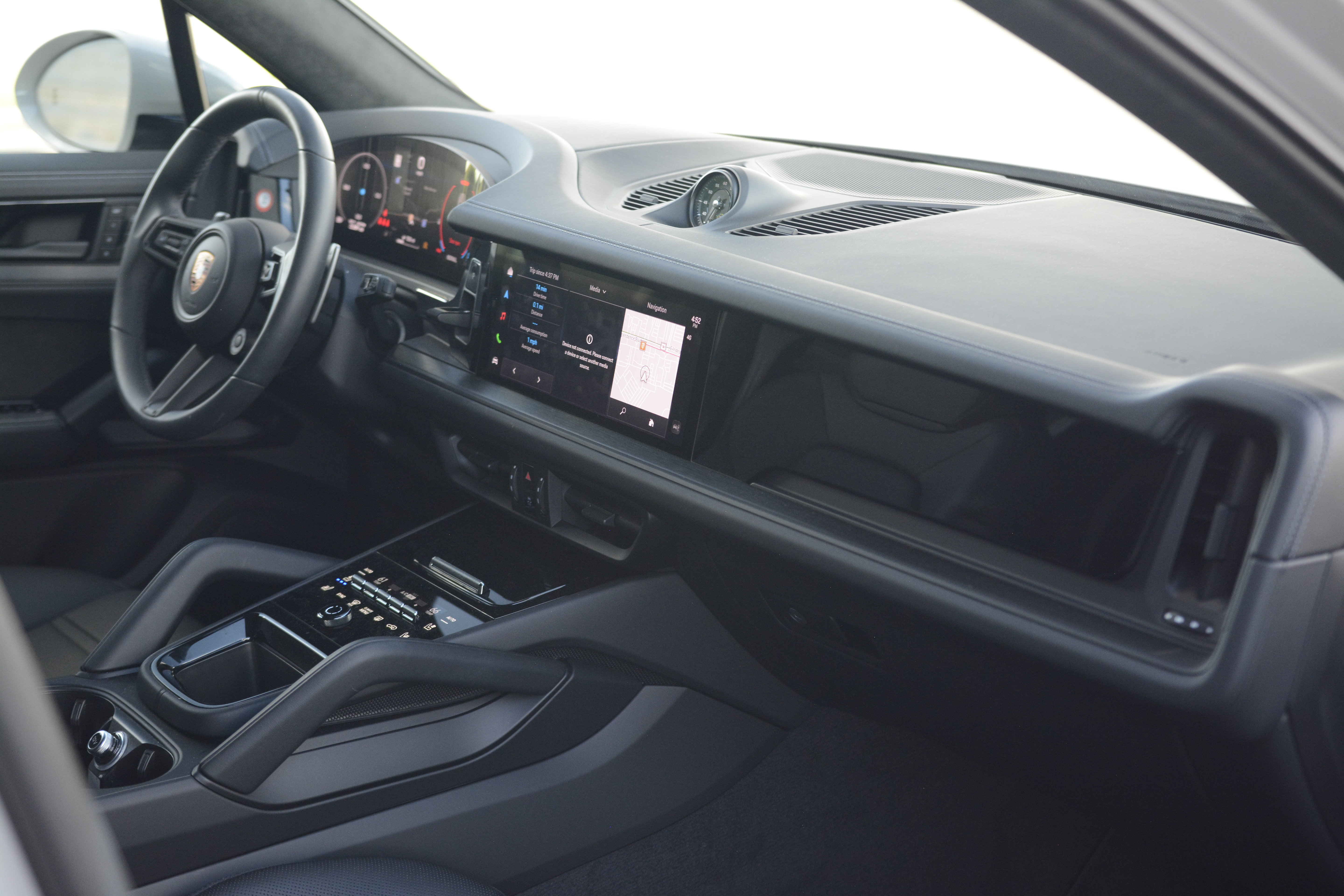 Certified 2026 Porsche Cayenne GTS AWD/4WD image 27
