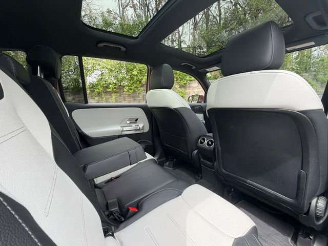 Used 2022 Mercedes-Benz GLB 250 4MATIC image 28