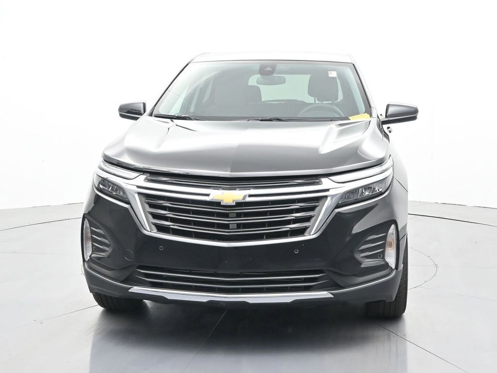 Used 2023 Chevrolet Equinox LT image 2