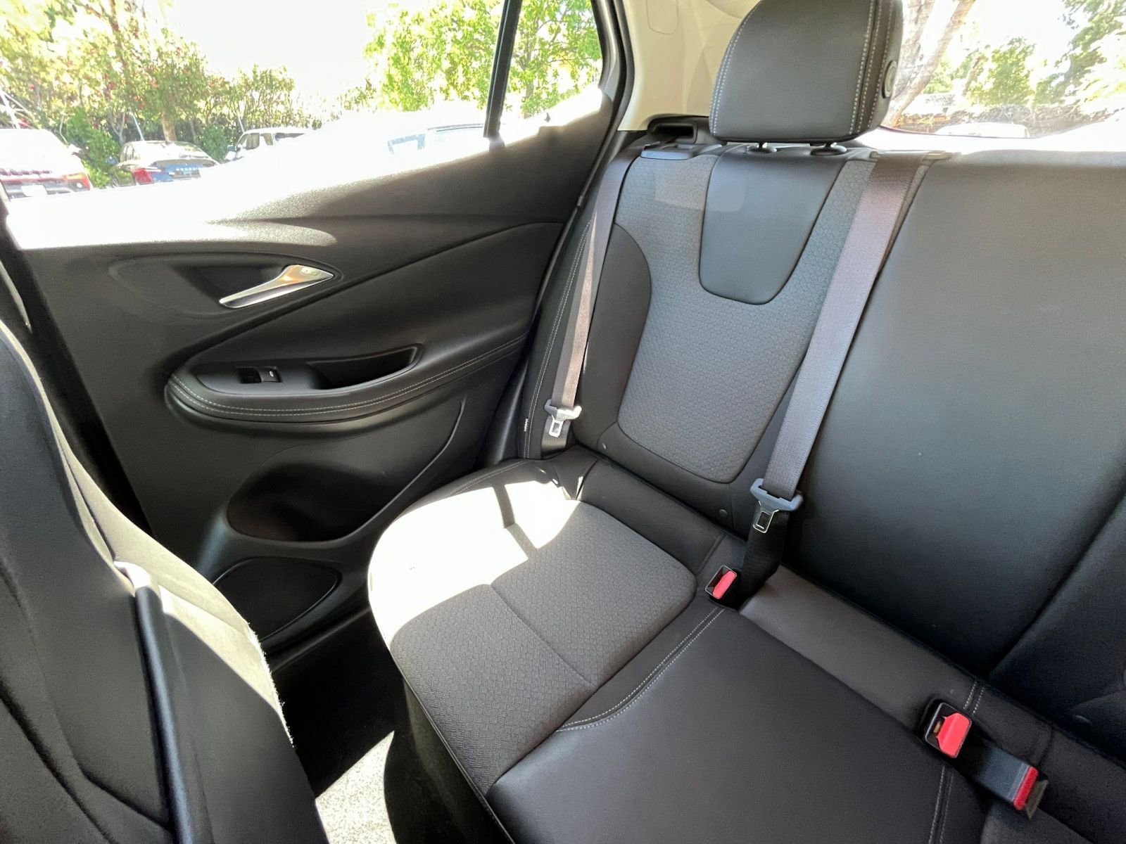 Used 2025 Buick Encore GX Preferred FWD image 38