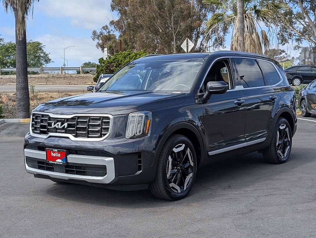 Used 2025 Kia Telluride S image 6
