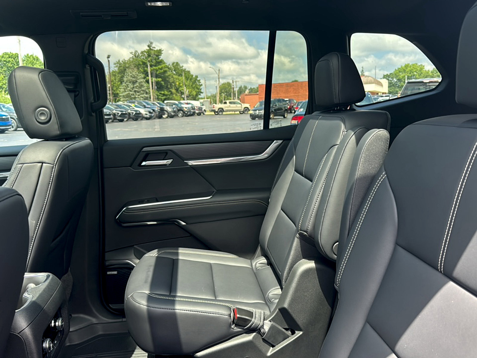 New 2026 GMC Acadia Elevation w/ Black Edition FWD image 14