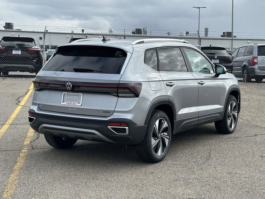 New 2026 Volkswagen Taos SE AWD/4WD image 4