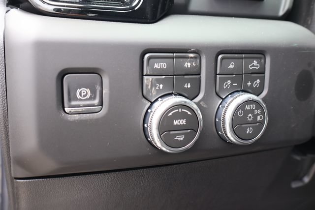 New 2026 GMC Sierra 3500 AT4 w/ AT4 Premium Plus Package AWD/4WD image 24