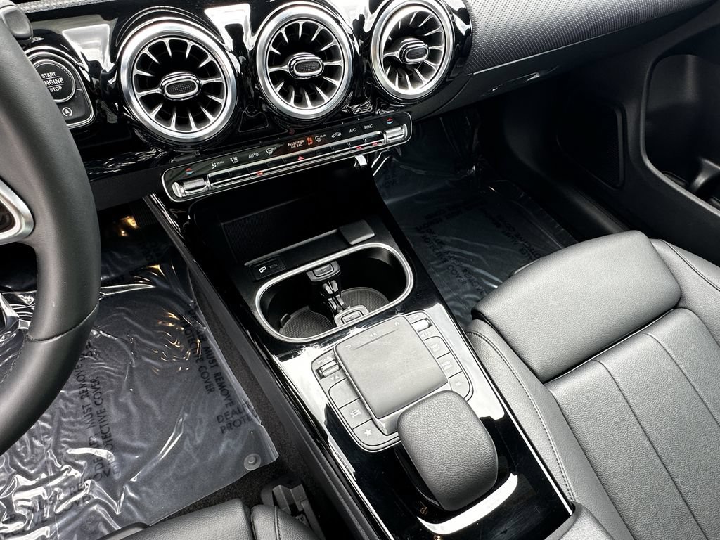 Certified 2023 Mercedes-Benz CLA 250 4MATIC image 31