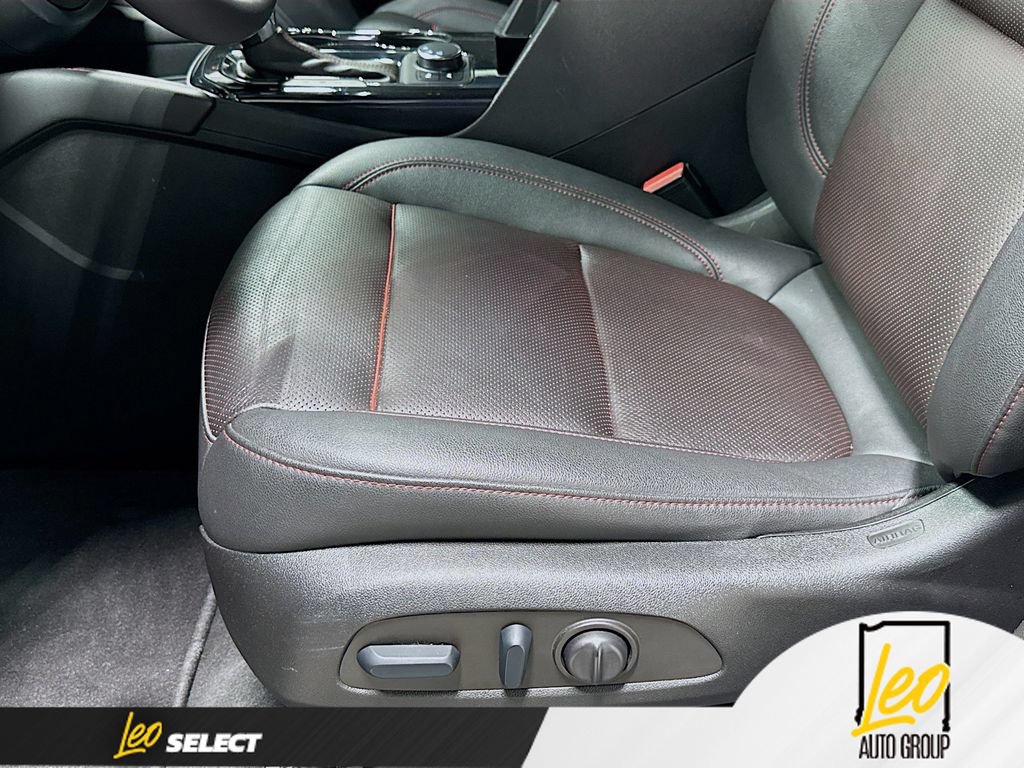 Used 2022 Chevrolet Blazer RS FWD image 22