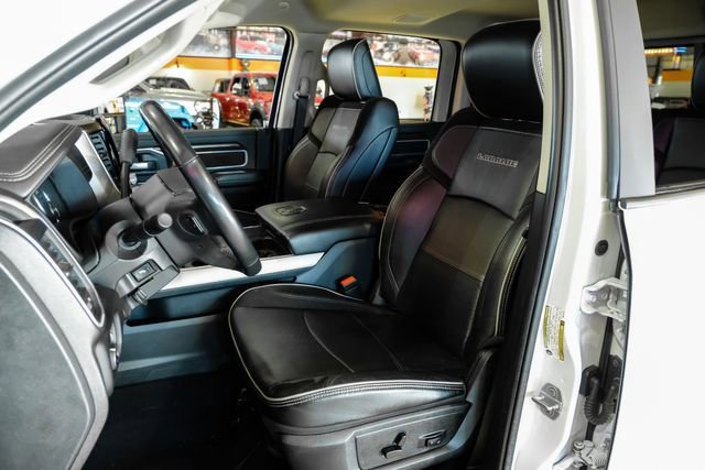 Used 2024 RAM 3500 Laramie w/ Towing Technology Group image 32