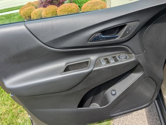 Used 2023 Chevrolet Equinox LT FWD image 14