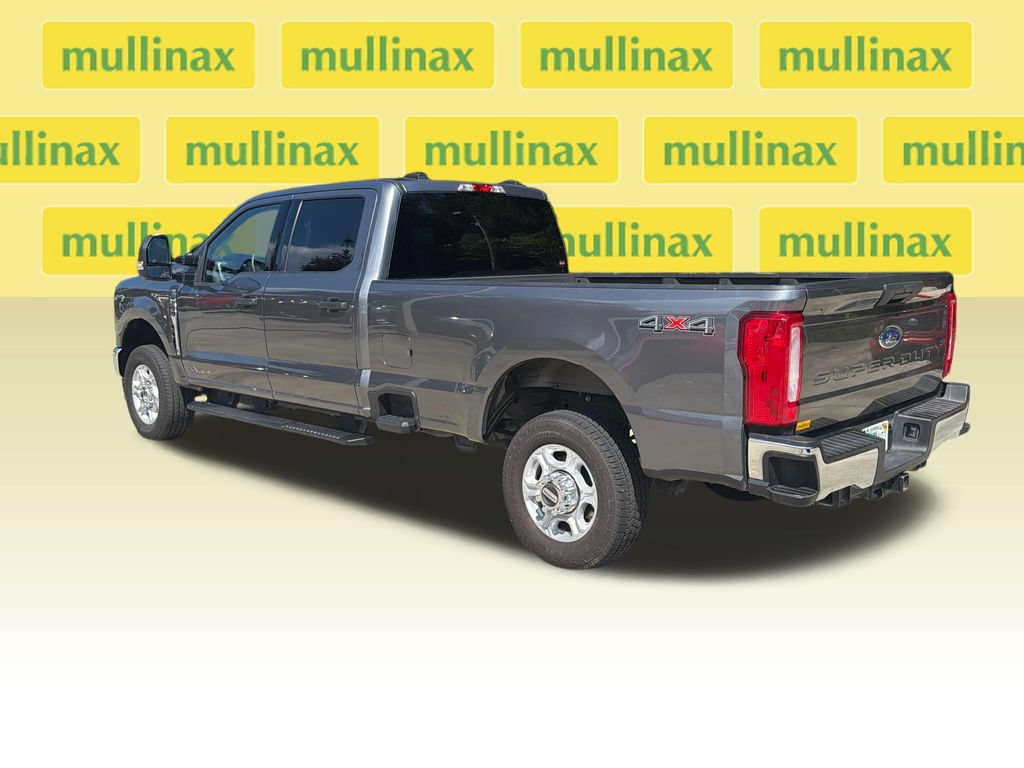 Used 2025 Ford F350 XLT AWD/4WD image 9