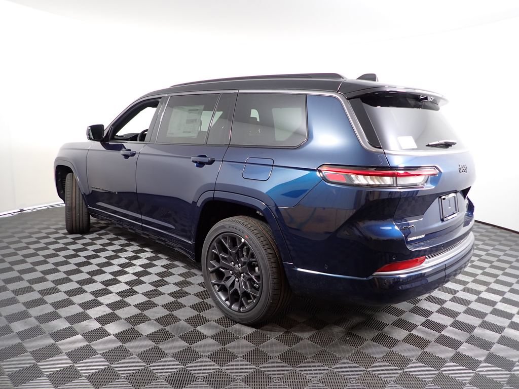 New 2026 Jeep Grand Cherokee L Summit w/ Obsidian Package AWD/4WD image 13