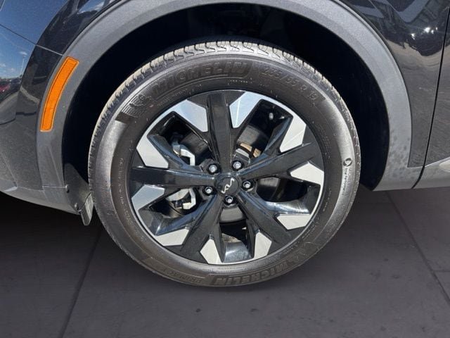 Certified 2024 Kia Sportage X-Line AWD/4WD image 9