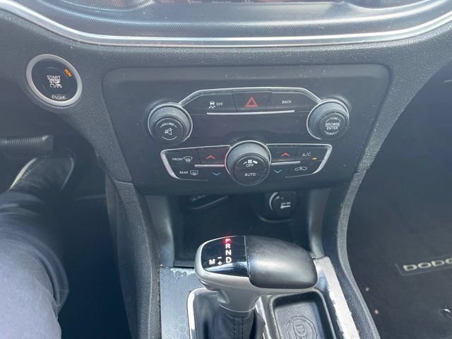 Used 2016 Dodge Charger SXT RWD image 12