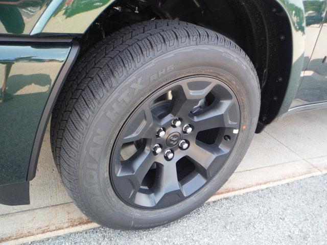 New 2027 RAM 1500 4x4 Crew Cab image 6