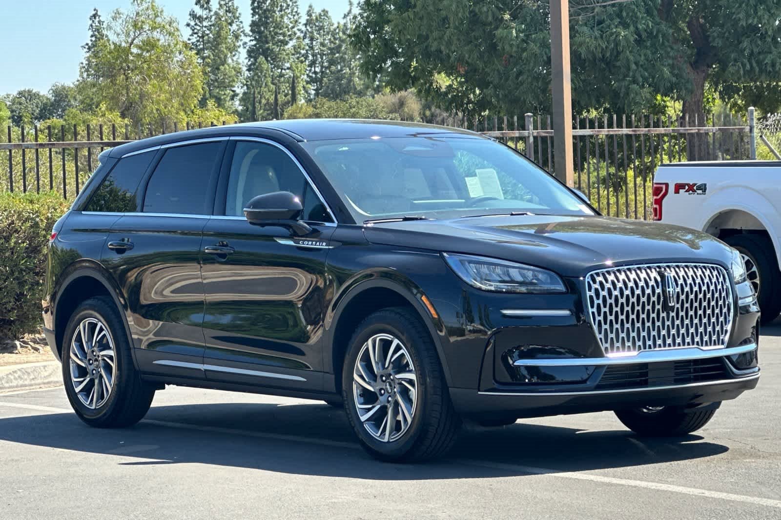 Used 2025 Lincoln Corsair Premiere w/ Equipment Group 101A image 10