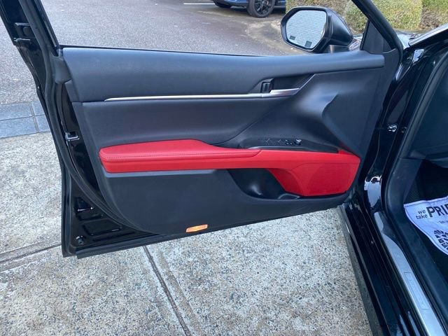 Used 2023 Toyota Camry XSE w/ Navigation Package image 19