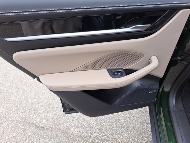 Certified 2024 Porsche Macan 4 Electric image 21