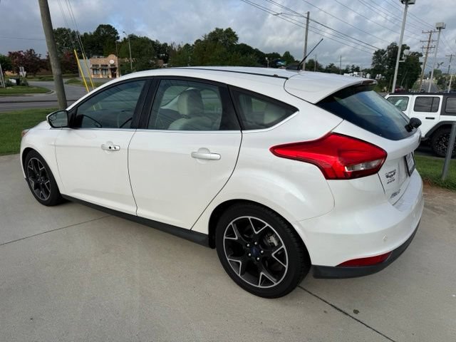 Used 2016 Ford Focus Titanium FWD image 8