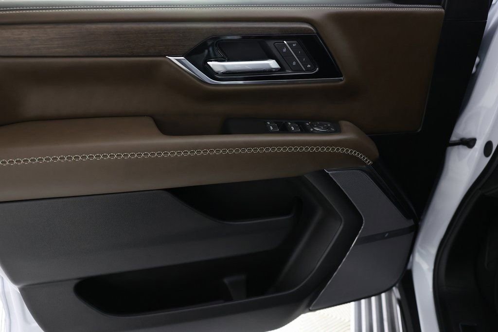 Used 2026 GMC Yukon Denali Ultimate image 21