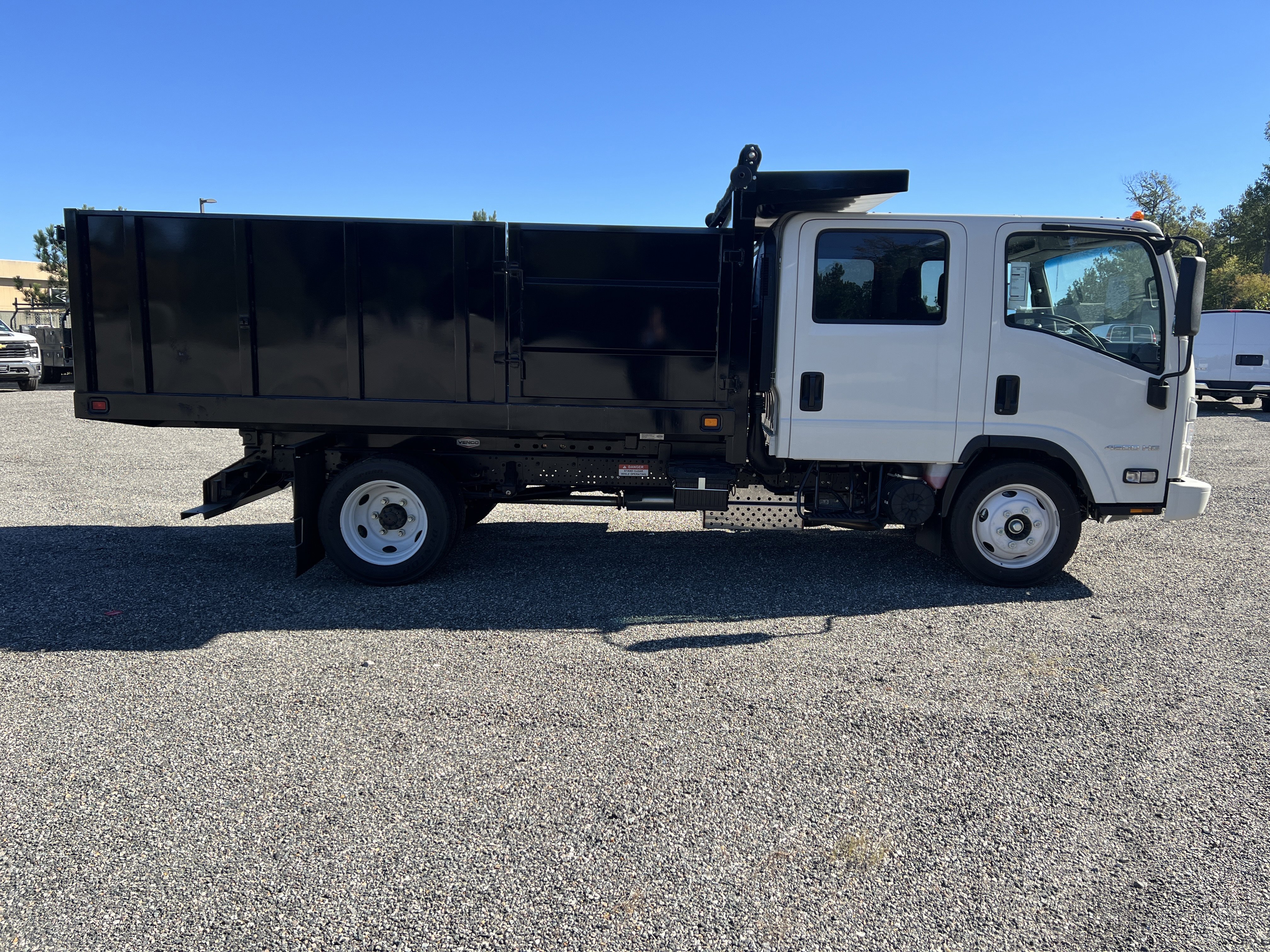 New 2025 Chevrolet Low Cab Forward image 10