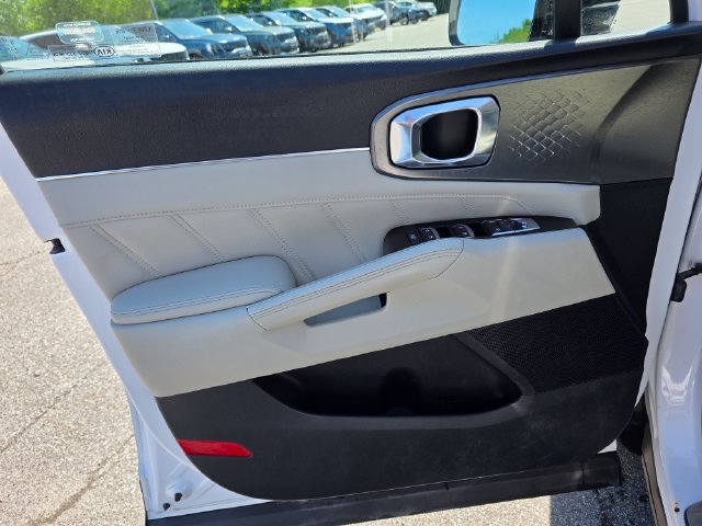 Used 2021 Kia Sorento SX AWD/4WD image 29