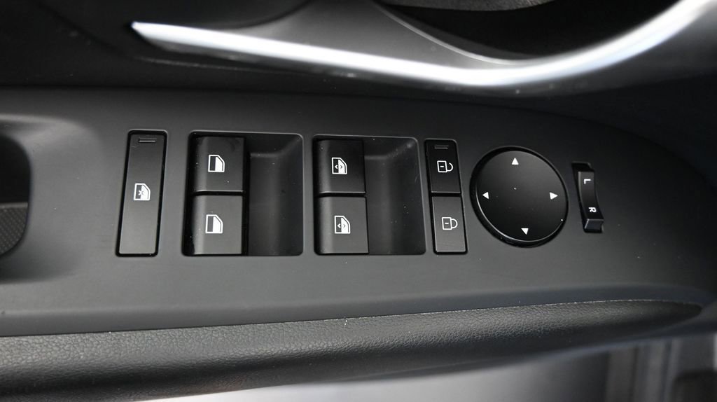 Used 2025 Hyundai Tucson SEL FWD image 23