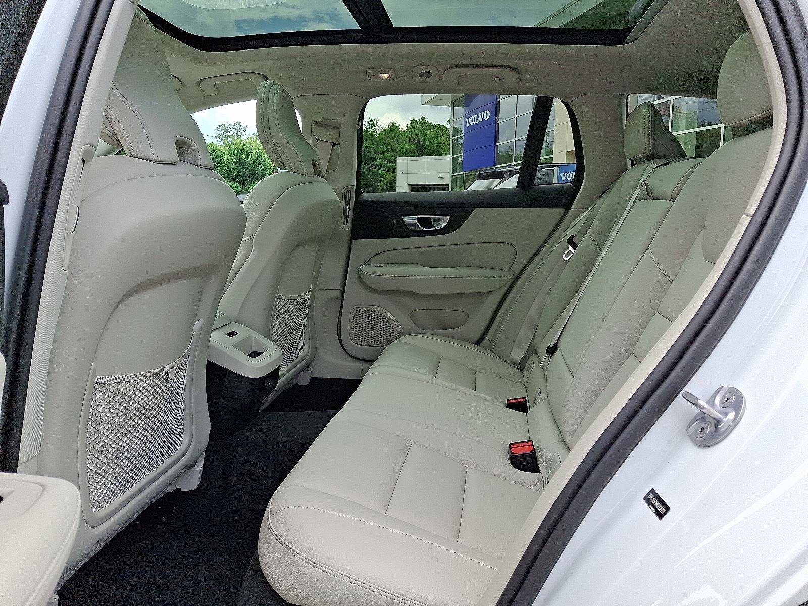 Certified 2024 Volvo V60 B5 Cross Country Plus w/ Protection Package Premier image 10