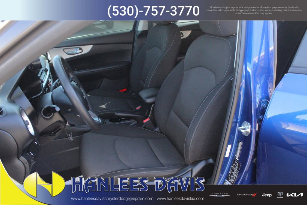 Used 2023 Kia Forte LXS image 12