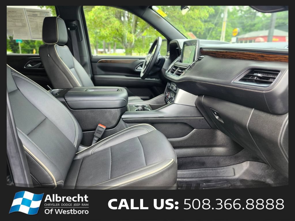 Used 2024 Chevrolet Tahoe Premier AWD/4WD image 11