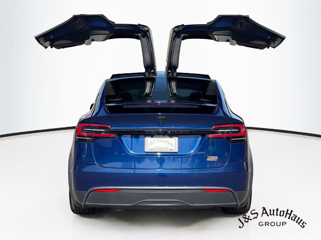 Used 2022 Tesla Model X Plaid image 6