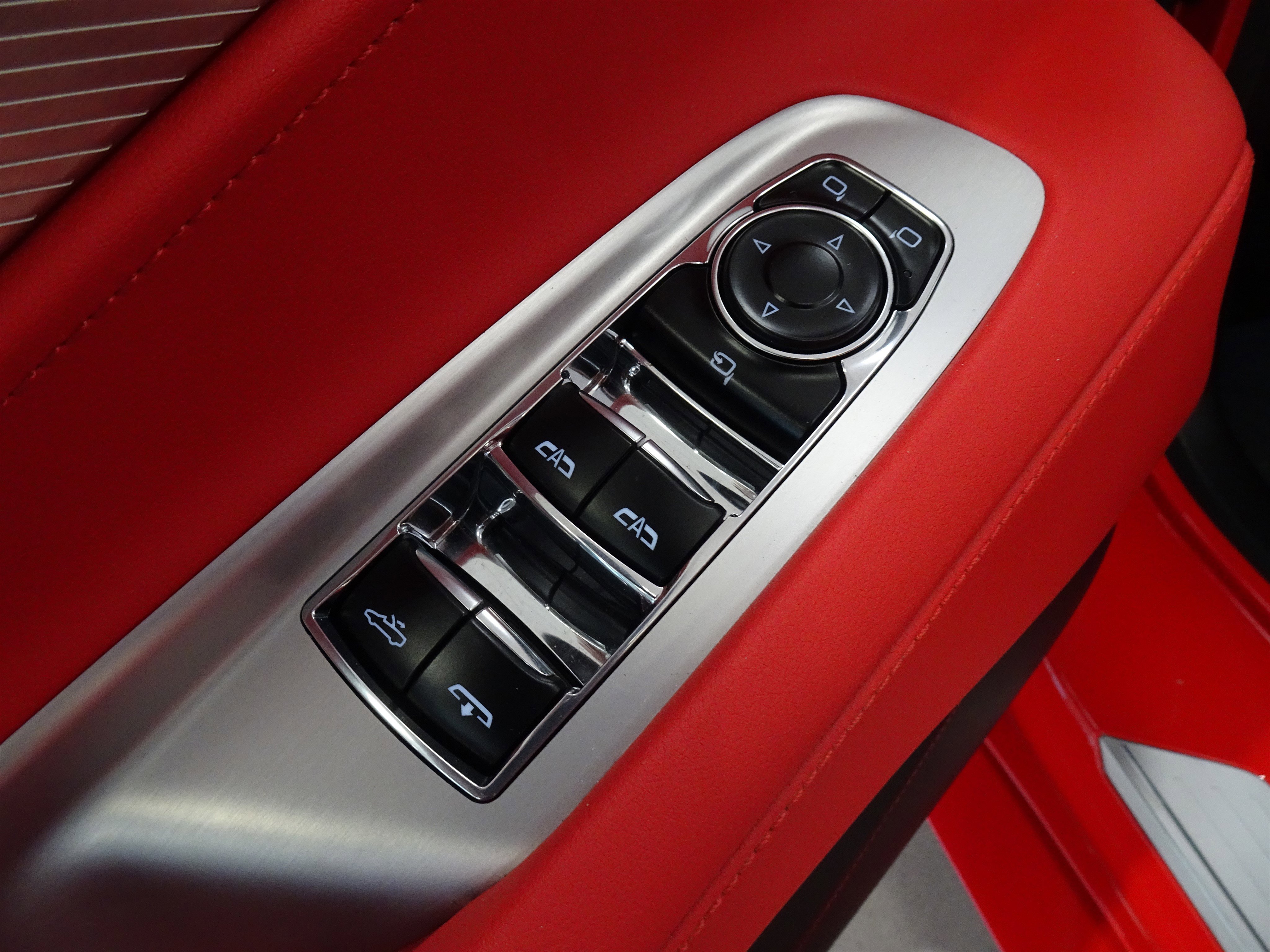 Used 2024 Chevrolet Corvette Stingray Preferred Conv image 26