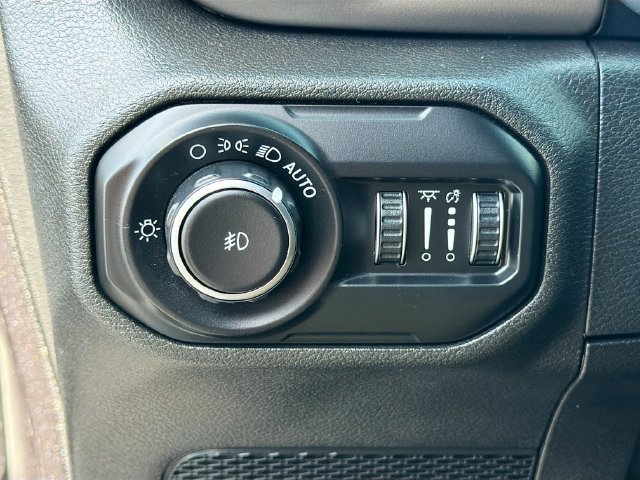 Used 2019 Jeep Wrangler Unlimited Rubicon AWD/4WD image 10