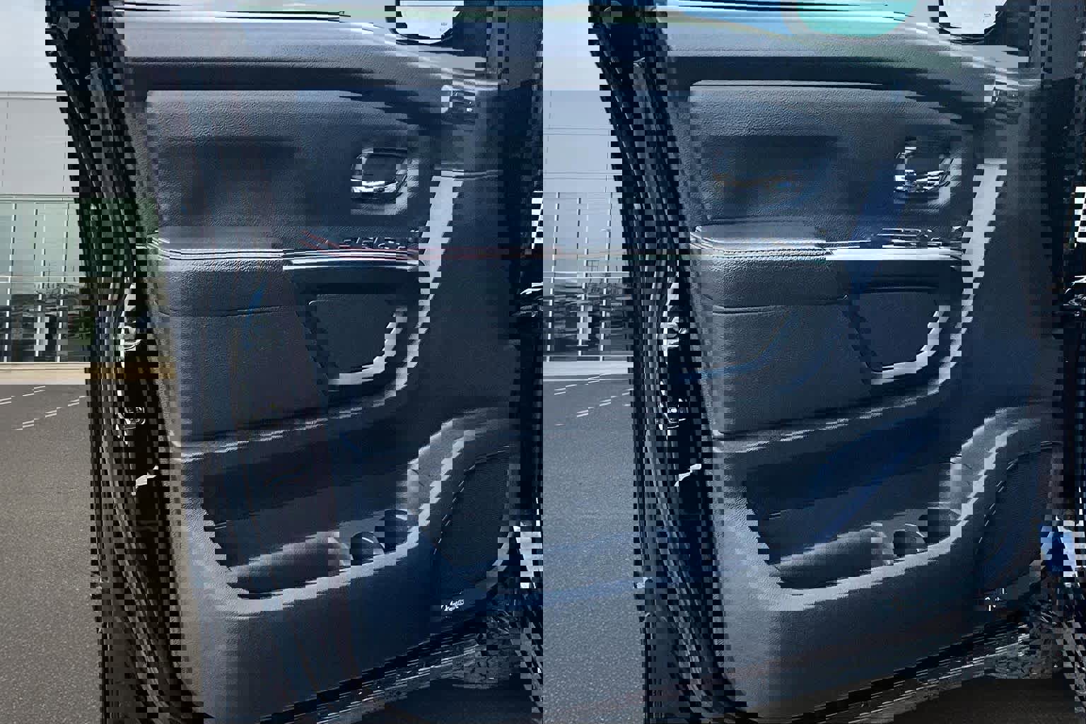 Used 2021 Nissan Titan PRO-4X w/ Pro-4x Convenience Package image 28