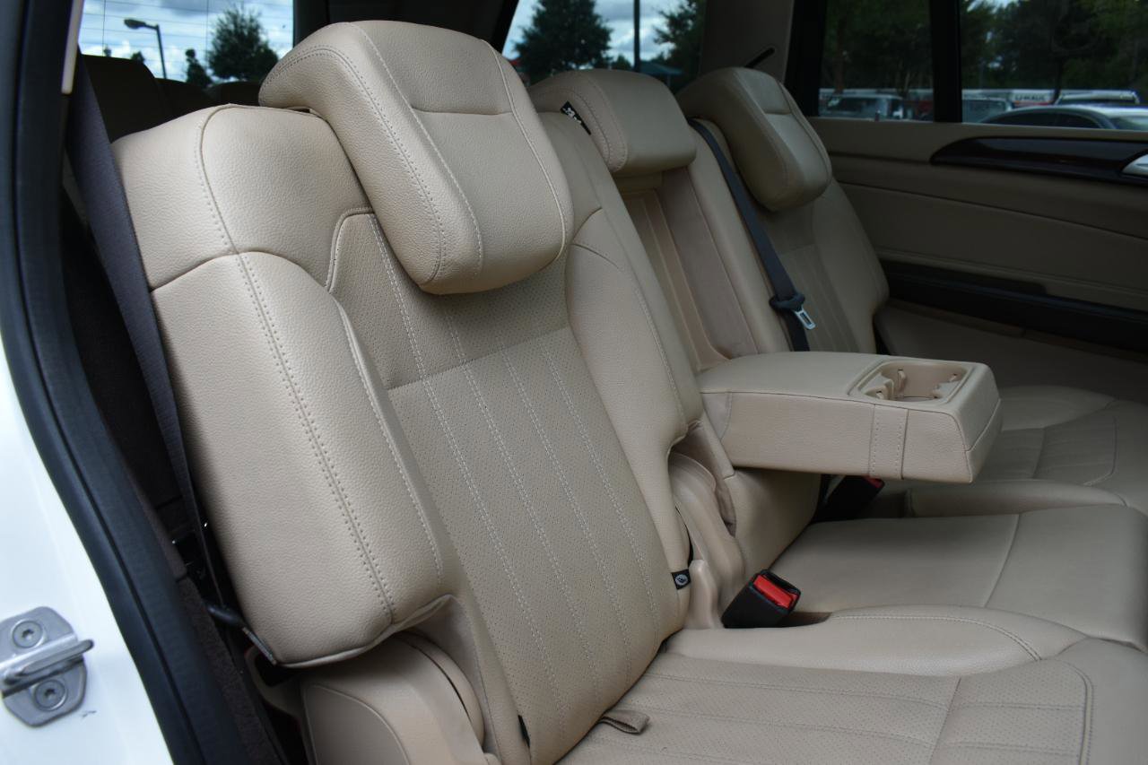 Used 2018 Mercedes-Benz GLS 450 4MATIC w/ Premium Package image 34