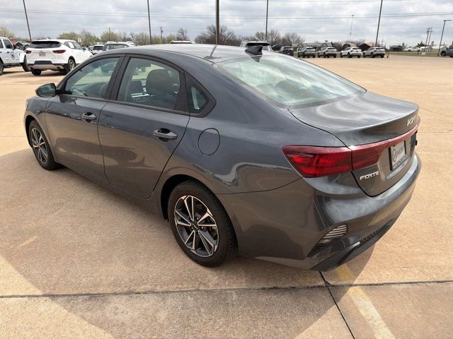 Used 2024 Kia Forte LXS image 11
