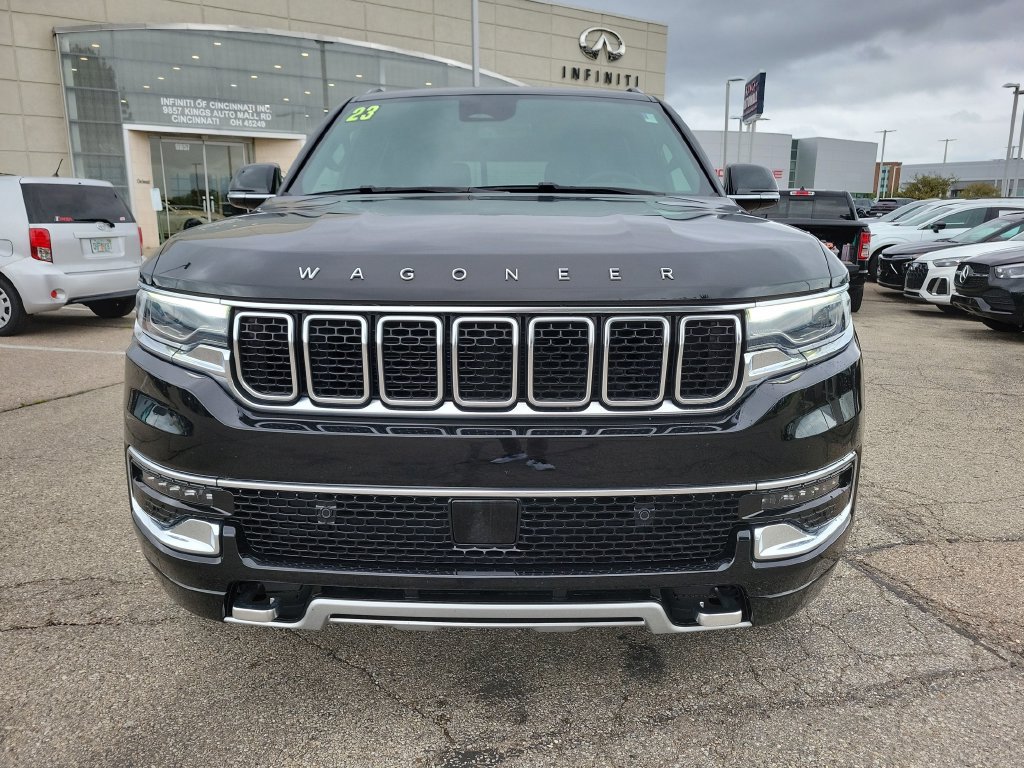 Used 2023 Jeep Wagoneer Series II w/ Premium Group I AWD/4WD image 8