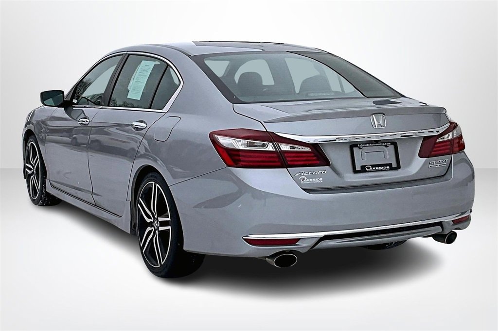 Used 2017 Honda Accord Sport Special Edition image 4