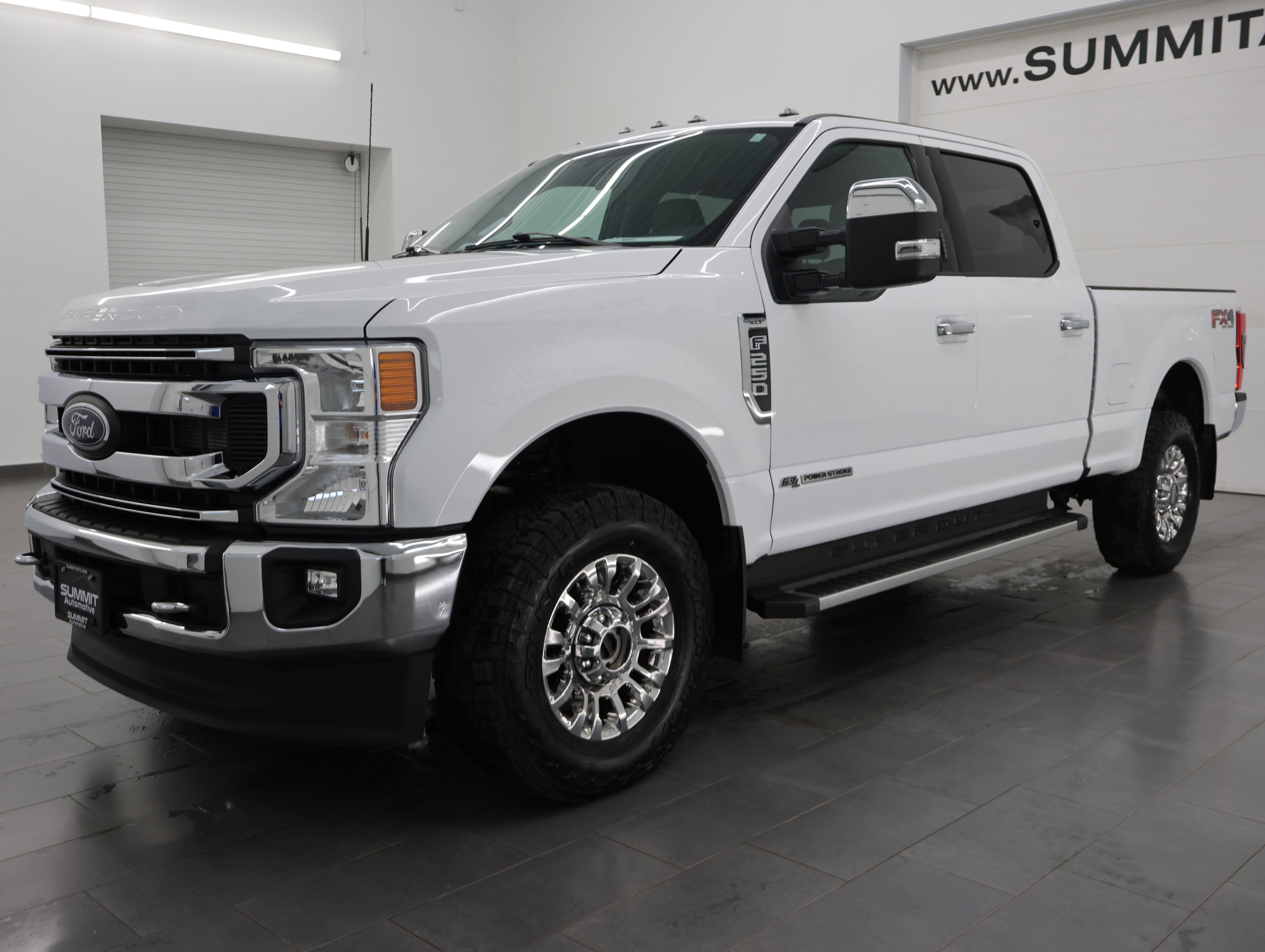 Used 2022 Ford F250 XLT w/ XLT Premium Package AWD/4WD image 7