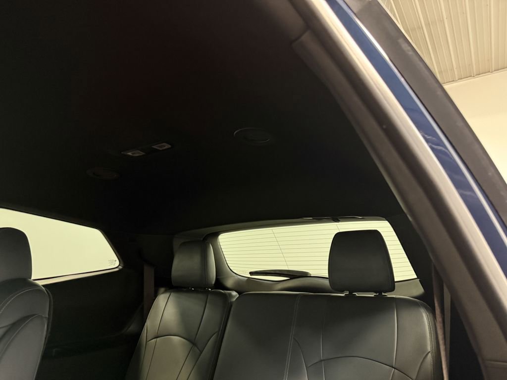 Used 2023 Buick Enclave Essence AWD/4WD image 50