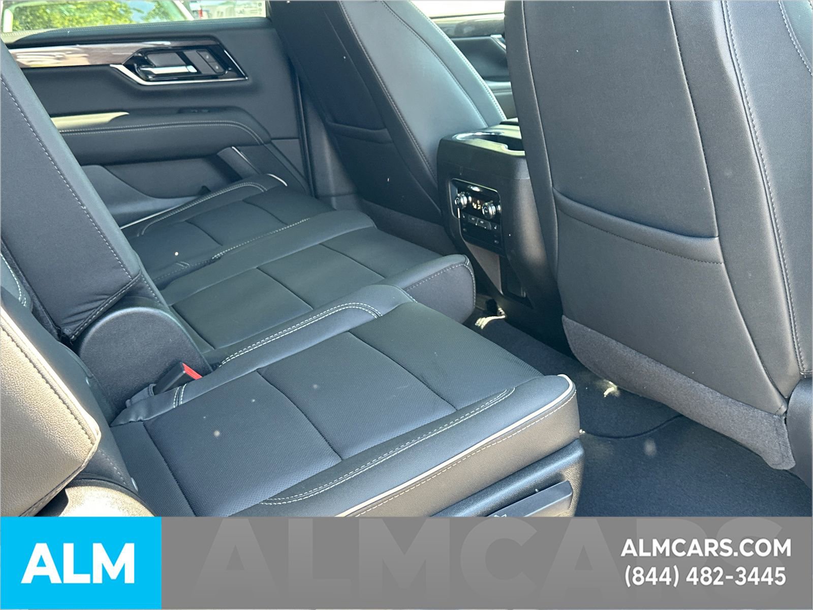 Used 2026 GMC Yukon XL Elevation AWD/4WD image 17