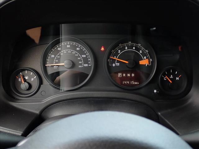 Used 2014 Jeep Patriot Latitude AWD/4WD image 22